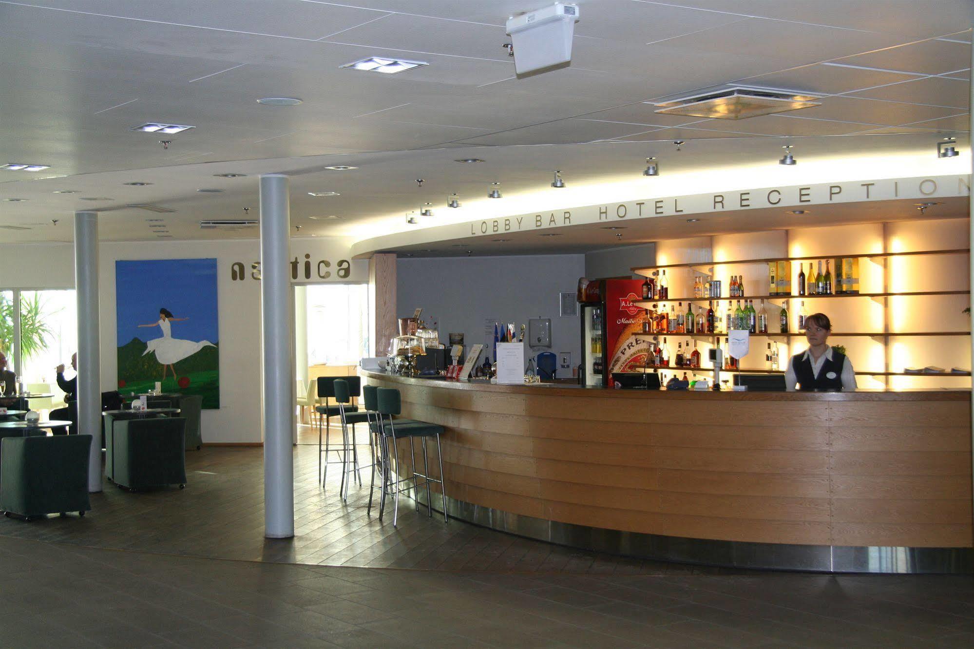 Asa Spa Hotel Kuressaare Buitenkant foto